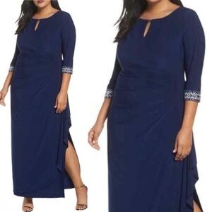 Alex Evenings
Plus Size Keyhole Neck
Ruched Embellished Cuff Gown Size 18